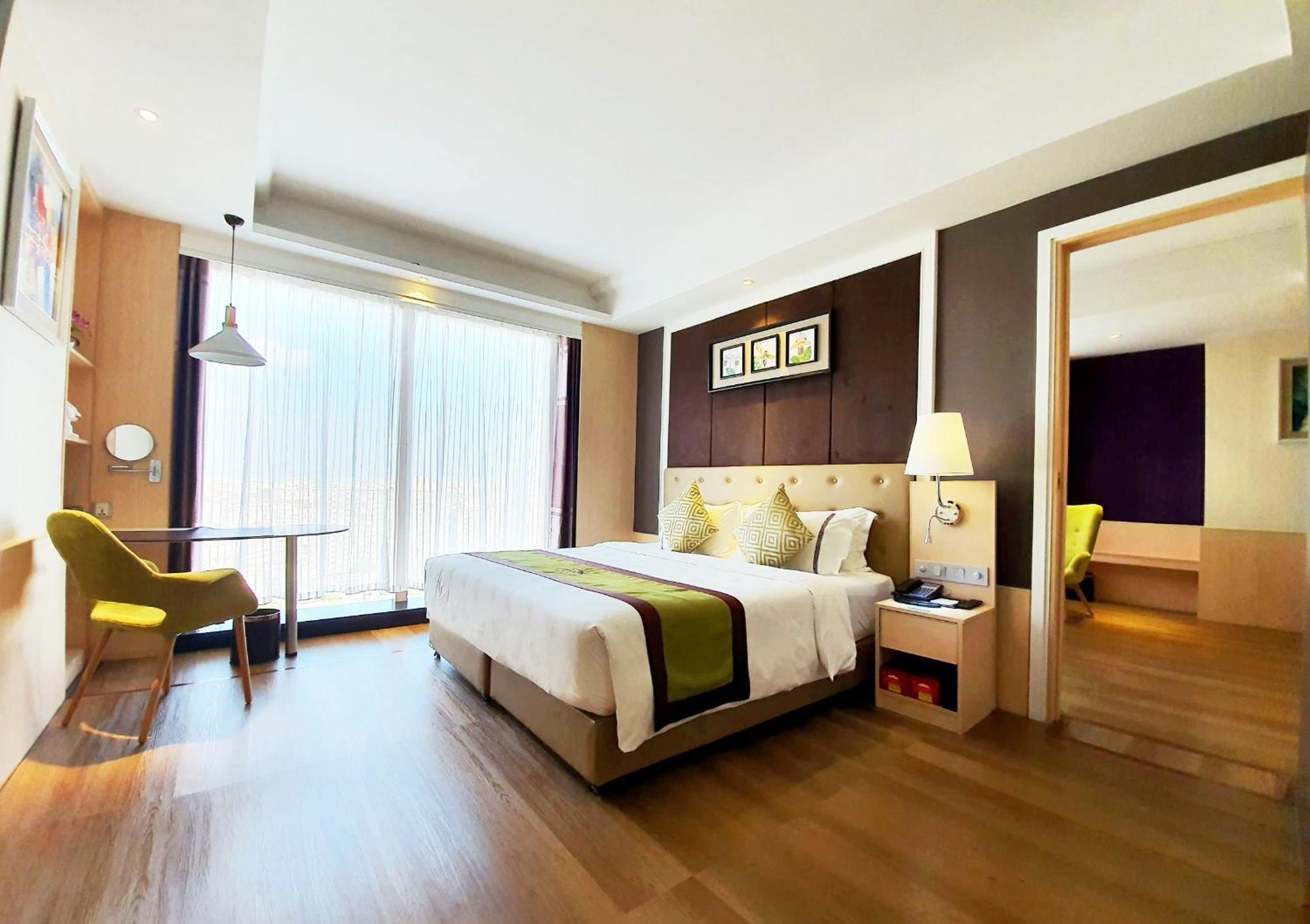 The Bazaar Hotel Bangkok Buitenkant foto
