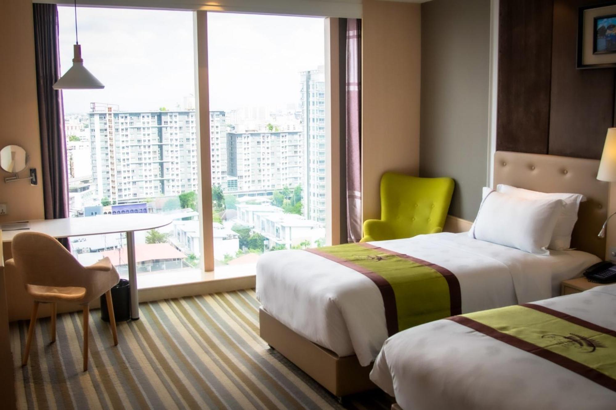 The Bazaar Hotel Bangkok Buitenkant foto